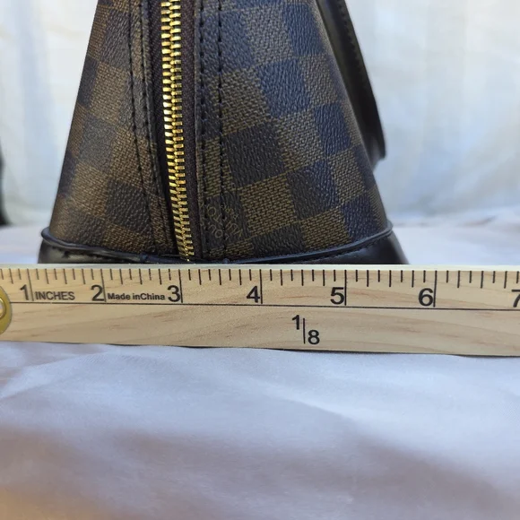 Elegant Brown Checkered Handbag - Picture 9 of 9